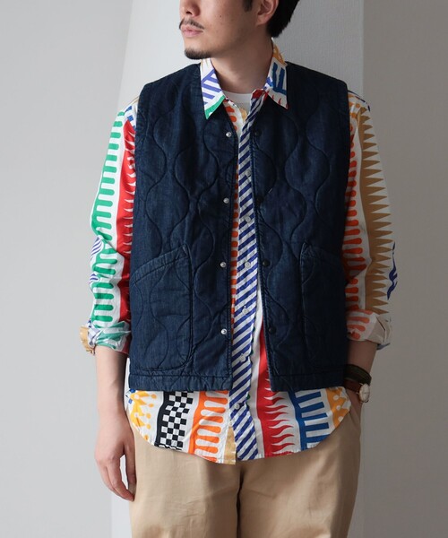 fennica フェニカ の Universal Works Weekend Gilet in Indigo Quilt Denim インディゴ キルト デニム ベスト ベスト