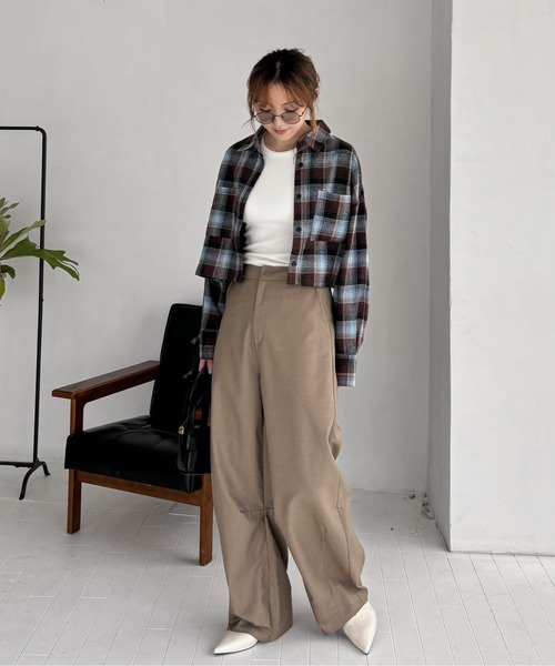 EPIMI E'PIMMY（エピミエピミー）の「ショート丈オンブレチェックシャツ（シャツ/ブラウス・レディース・アイボリー/ブラック/ブラウン・MEDIUM）」の10枚目の写真