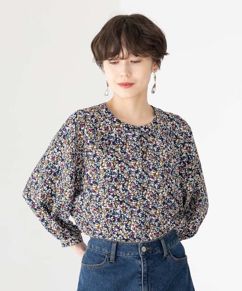 Elura（エルーラ）の「2WAYフラワープリントブラウス/144318（シャツ/ブラウス・レディース・ネイビー/ブラック/ダークネイビー/ブラック系その他・FREE/MEDIUM/LARGE）」の4枚目の写真