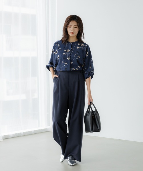 Elura（エルーラ）の「2WAYフラワープリントブラウス/144318（シャツ/ブラウス・レディース・ネイビー/ブラック/ダークネイビー/ブラック系その他・FREE/MEDIUM/LARGE）」の5枚目の写真