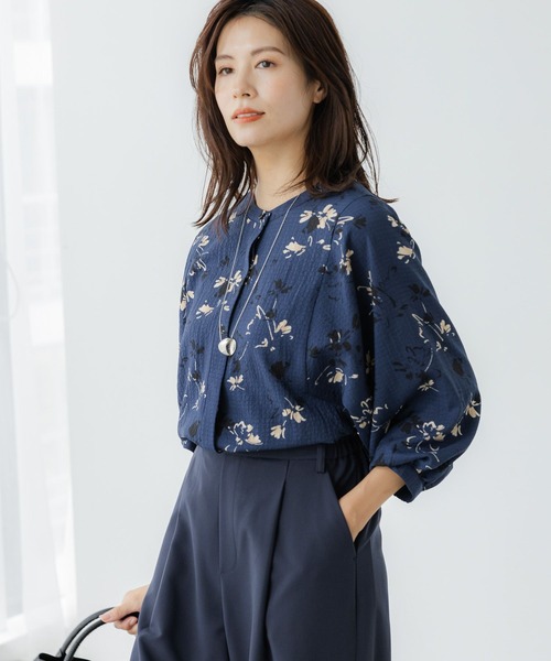 Elura（エルーラ）の「2WAYフラワープリントブラウス/144318（シャツ/ブラウス・レディース・ネイビー/ブラック/ダークネイビー/ブラック系その他・FREE/MEDIUM/LARGE）」の9枚目の写真