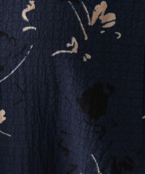 Elura（エルーラ）の「2WAYフラワープリントブラウス/144318（シャツ/ブラウス・レディース・ネイビー/ブラック/ダークネイビー/ブラック系その他・FREE/MEDIUM/LARGE）」の21枚目の写真