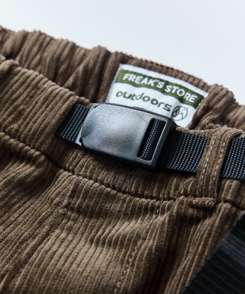 FREAK'S STORE（フリークスストア）の「限定展開 ワイドシルエット コーデュロイ クライミングパンツ（その他パンツ・メンズ・ブラウン/ベージュ/ブラック/オリーブ・LARGE/MEDIUM/SMALL）」の7枚目の写真