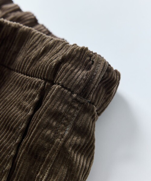 FREAK'S STORE（フリークスストア）の「限定展開 ワイドシルエット コーデュロイ クライミングパンツ（その他パンツ・メンズ・ブラウン/ベージュ/ブラック/オリーブ・LARGE/MEDIUM/SMALL）」の15枚目の写真