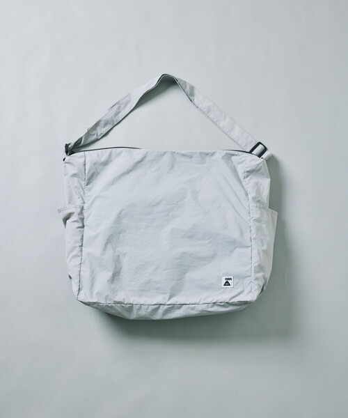 POLeR（ポーラー）の「POLeR × FREAK