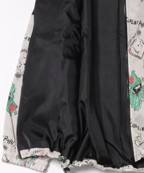 ScoLar Parity（スカラーパリティ）の「343118：パリティのネコが描いたラクガキ風 切替ブルゾン（ブルゾン・メンズ・ネイビー/アイボリー・M）」の4枚目の写真