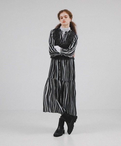 URBAN RESEARCH（アーバンリサーチ）の「ラメミックスシャギーニットベスト（ベスト・レディース・ライトグレー/ブラック・FREE）」の14枚目の写真