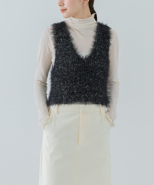 URBAN RESEARCH（アーバンリサーチ）の「ラメミックスシャギーニットベスト（ベスト・レディース・ライトグレー/ブラック・FREE）」の17枚目の写真