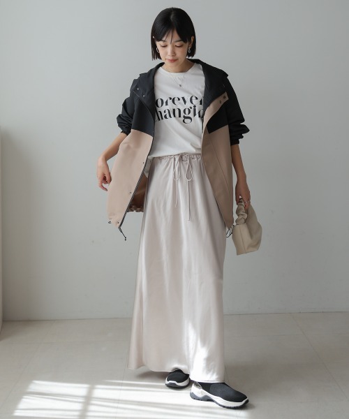 Bou Jeloud(ブージュルード)の「フード付マウンテンパーカー(マウンテンパーカー・レディース・A/B・38)」の3枚目の写真