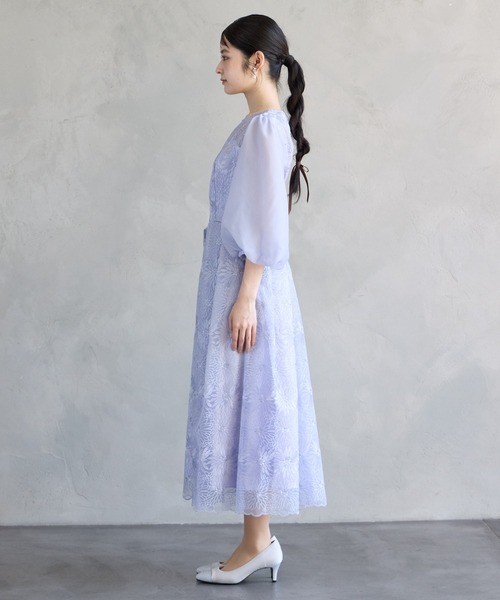 AIMER(エメ)の「オーガンジーフラワー刺繍ボリュームスリーブパーティードレス 結婚式 お呼ばれ ドレス 20代 30代(ドレス・レディース・ピンク/ラベンダー/スモーキーグリーン系・SMALL/MEDIUM)」の12枚目の写真