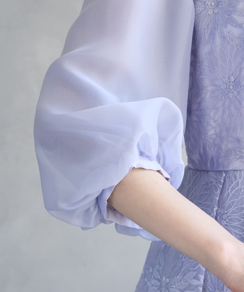 AIMER(エメ)の「オーガンジーフラワー刺繍ボリュームスリーブパーティードレス 結婚式 お呼ばれ ドレス 20代 30代(ドレス・レディース・ピンク/ラベンダー/スモーキーグリーン系・SMALL/MEDIUM)」の17枚目の写真