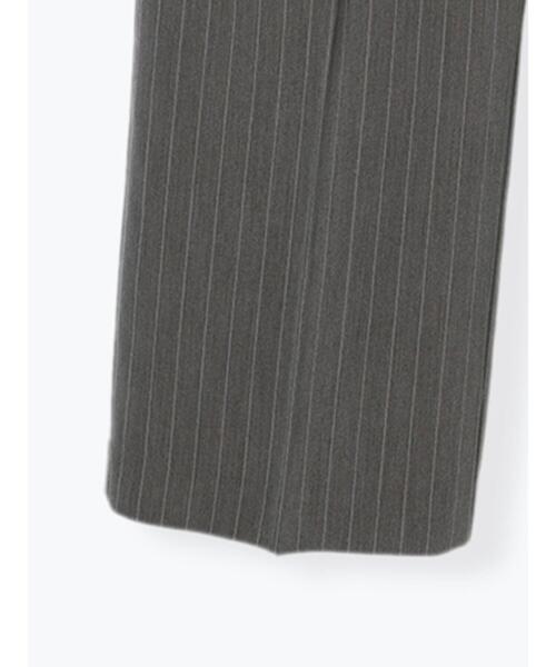 Te chichi TERRASSE（テチチテラス）の「フリルサロペット（サロペット/オーバーオール・レディース・チャコールグレー/ブラック/モカ・F）」の17枚目の写真