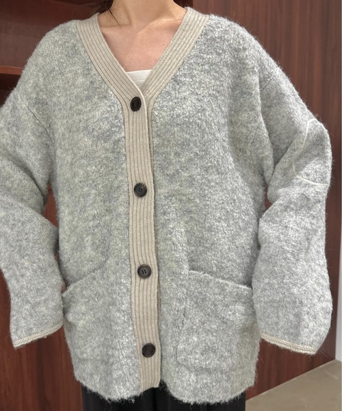 lawgy(ラウジー)の「mix fluffy front rib point knit / ミックスフラッフィーフロントリブポイントニット(カーディガン/ボレロ・レディース・グレー/グリーン/ホワイト・FREE)」の3枚目の写真