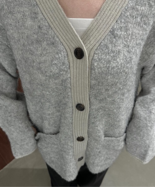 lawgy(ラウジー)の「mix fluffy front rib point knit / ミックスフラッフィーフロントリブポイントニット(カーディガン/ボレロ・レディース・グレー/グリーン/ホワイト・FREE)」の11枚目の写真