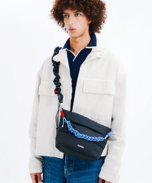 トポロジー Besace べサス【バッグ単体】(ブラック) Besace べサス / Black (Puffer) / Bungee Wrist Strap / Black