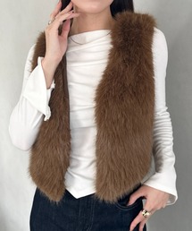 Outfitter lab（アウトフィッターラボ）の「コンパクトファーベスト（ベスト）」