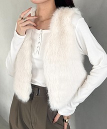 Outfitter lab（アウトフィッターラボ）の「コンパクトファーベスト（ベスト）」