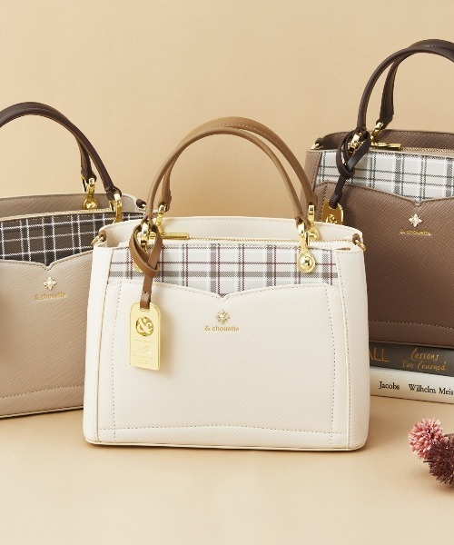 & chouette(アンドシュエット)の「フロントチェックビジュー付きハンドバッグ(ハンドバッグ・レディース・モカ/グレイッシュベージュ/ブラック/オフホワイト・FREE)」の2枚目の写真