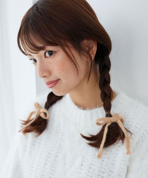 MAJESTIC LEGON（マジェスティックレゴン）の「ニットリボンヘアピンセット（ヘアピン・レディース・グレー/ベージュ・FREE）」の3枚目の写真