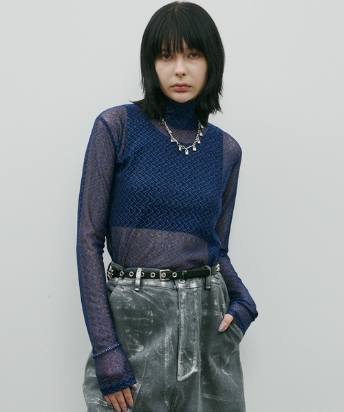 AIVER（アイバー）の「AIVER　レースハイネックFSプルオーバー（Tシャツ/カットソー・レディース・レッド/シルバーグレー/ブルー/ブラック・LARGE/MEDIUM/SMALL）」の4枚目の写真