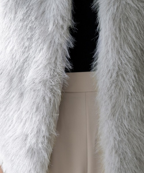 VitaFelice（ヴィータフェリーチェ）の「ショート丈　ファーベスト（ベスト・レディース・ブラック/ベージュ系その他/ライトグレー・FREE）」の12枚目の写真