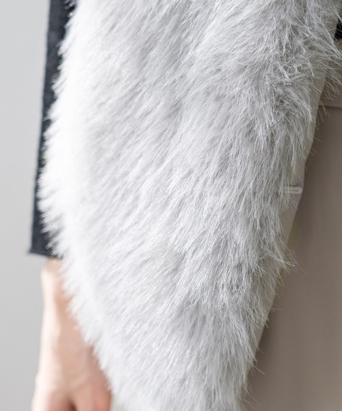 VitaFelice（ヴィータフェリーチェ）の「ショート丈　ファーベスト（ベスト・レディース・ブラック/ベージュ系その他/ライトグレー・FREE）」の13枚目の写真