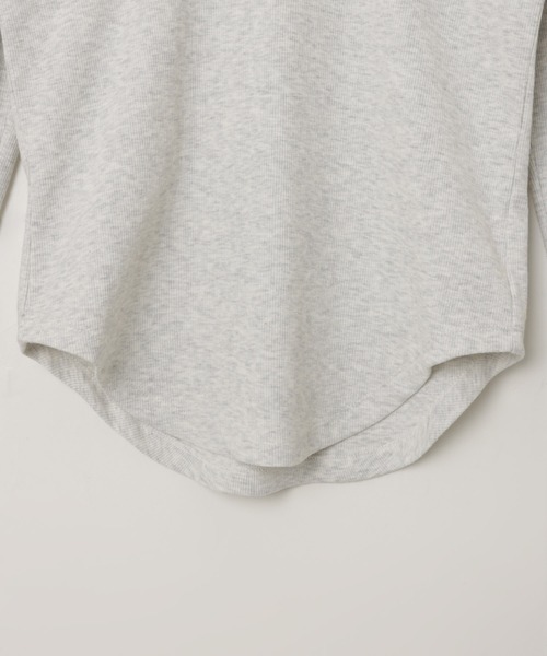 andme(アンドミー)の「【新色追加】テレコリブ2way袖ボタントップス(Tシャツ/カットソー・レディース・キナリ/オートミール/チャコールグレー/ブラック/ブラウン・FREE)」の7枚目の写真