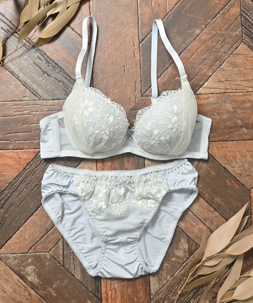 花刺繍チュールブラセット（ブラ&ショーツ）｜Honeys（ハニーズ）の