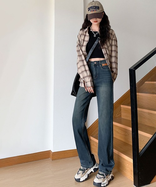 blackdia ocean(ブラックダイヤオーシャン)の「blackdia ocean ワイドストレートデニムパンツ(デニムパンツ・レディース・ダークグレー/ブラック/ライトインディゴブルー/ダークインディゴブルー・X-SMALL/LARGE/MEDIUM/SMALL)」の9枚目の写真