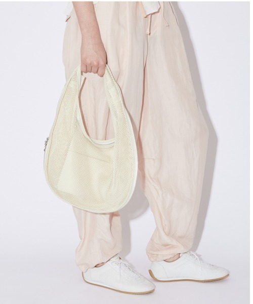 mobious bag in mesh L（ショルダーバッグ）｜beautiful people