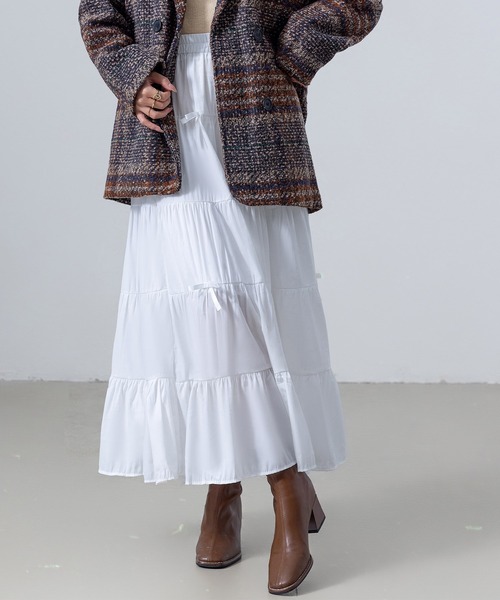 DAY CLOSET(デイ クローゼット)の「【ロング丈/透け防止のペチコート付き】バレエコアルックリボンティアードスカート レディース(スカート・レディース・ホワイト/ブラック・FREE)」の3枚目の写真