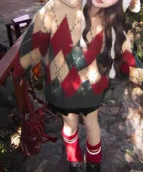 gossip!ロサンゼルス(ゴシップロサンゼルス)の「ルーズシルエット ジャガード アニマル アーガイル柄/チェック柄 ニット セーター(ニット/セーター・レディース・レッド・FREE)」の11枚目の写真