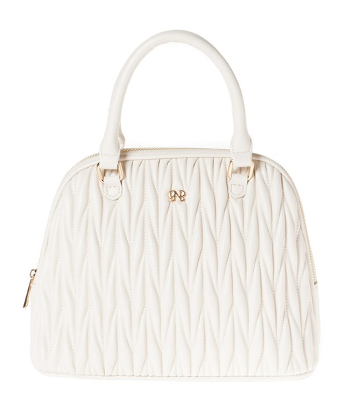 INGNI(イング)の「チャーム付キルティングボストンバッグ(ハンドバッグ・レディース・ピンクベージュ/ブラック/オフホワイト・ONE SIZE)」の9枚目の写真