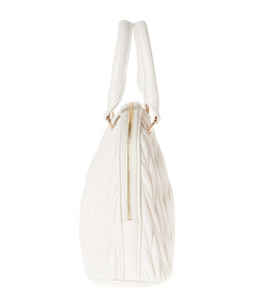 INGNI(イング)の「チャーム付キルティングボストンバッグ(ハンドバッグ・レディース・ピンクベージュ/ブラック/オフホワイト・ONE SIZE)」の10枚目の写真