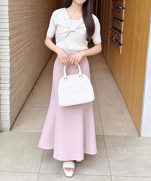 INGNI(イング)の「チャーム付キルティングボストンバッグ(ハンドバッグ・レディース・ピンクベージュ/ブラック/オフホワイト・ONE SIZE)」の20枚目の写真