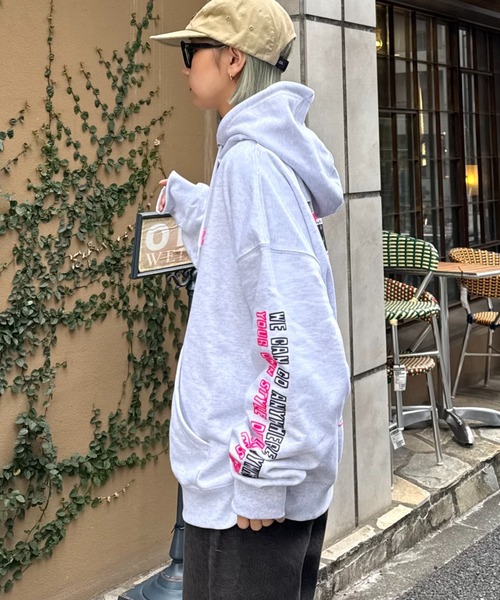 SOUNDSGOOOOD（サウンズグッド）の「【SOUNDS GOOOOD / サウンズグッド】アソートプリントZIPパーカー（パーカー・メンズ・レッド/ライトグレー・ONE SIZE）」の6枚目の写真