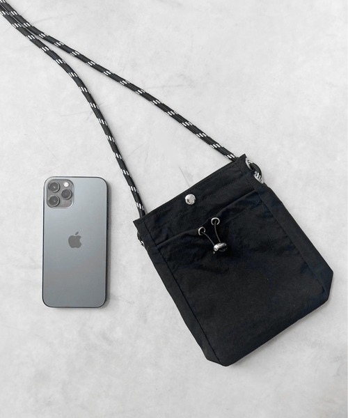 Port(ポート)の「【 Port / ポート 】 ドローコード ミニ ショルダーバッグ(ショルダーバッグ・レディース・ブラック/カーキ/アイボリー/ブルー/オレンジ/パープル/ベージュ・FREE)」の12枚目の写真