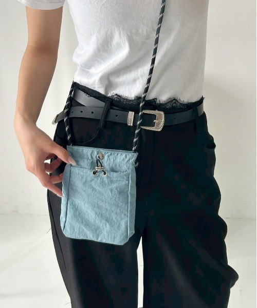 Port(ポート)の「【 Port / ポート 】 ドローコード ミニ ショルダーバッグ(ショルダーバッグ・レディース・ブラック/カーキ/アイボリー/ブルー/オレンジ/パープル/ベージュ・FREE)」の21枚目の写真