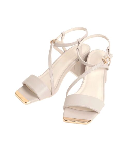 MERCURYDUO（マーキュリーデュオ）の「メタルパーツストラップサンダル（サンダル・レディース・オフホワイト/ブラック/ベージュ・36/38）」の6枚目の写真