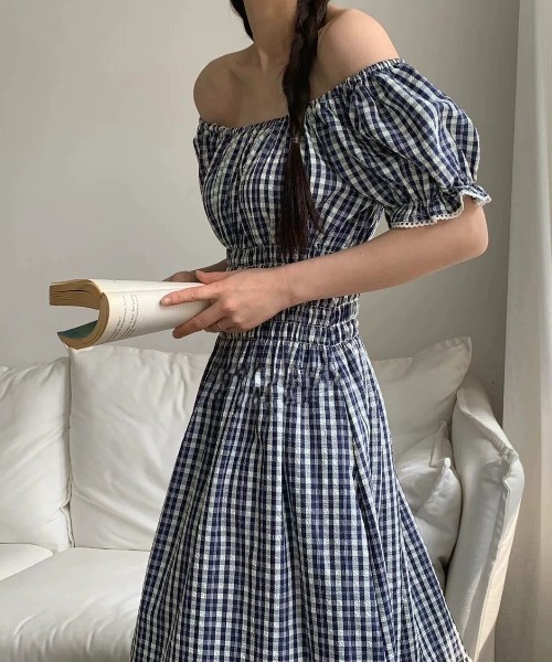 セール】オフショルチェック柄シャーリングワンピース