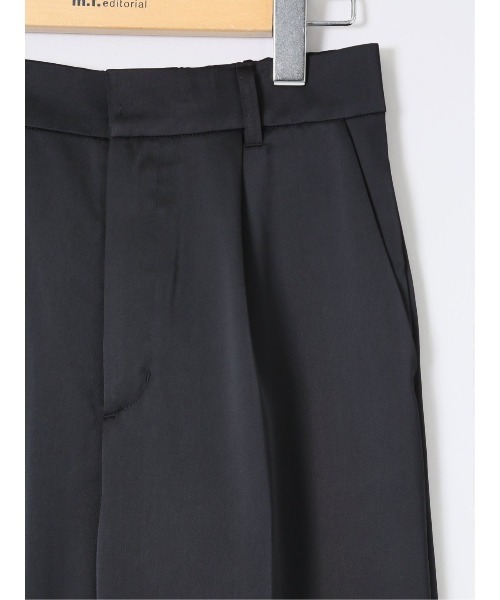 m.f.editorial（エムエフエディトリアル）の「【ハンドウォッシャブル】m.f.エディトリアル レディース 光沢サテン テーパードパンツ(セットアップ可能)（その他パンツ・レディース・ライトグレー/ネイビー・MEDIUM/LARGE）」の6枚目の写真