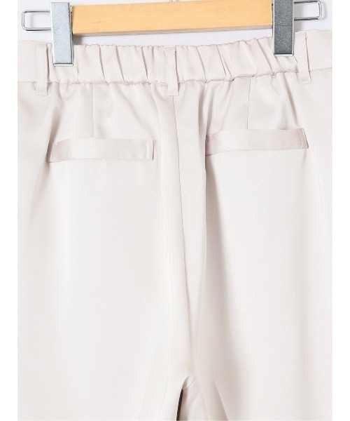 m.f.editorial（エムエフエディトリアル）の「【ハンドウォッシャブル】m.f.エディトリアル レディース 光沢サテン テーパードパンツ(セットアップ可能)（その他パンツ・レディース・ライトグレー/ネイビー・MEDIUM/LARGE）」の11枚目の写真