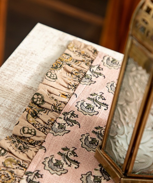 MILLION CARATS(ミリオンカラッツ)の「毎日の食卓をちょっと特別に演出するアンティーク調ランチョンマット(ランチョンマット/テーブルウェア・レディース・ピンク/カーキ/グレー/ブルー・FREE)」の4枚目の写真