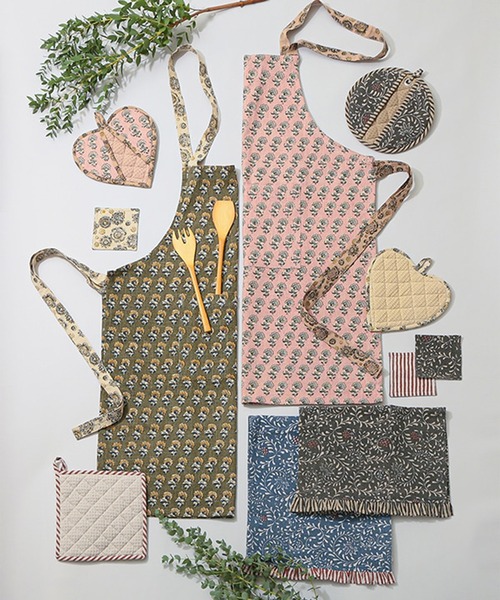 MILLION CARATS(ミリオンカラッツ)の「毎日の食卓をちょっと特別に演出するアンティーク調ランチョンマット(ランチョンマット/テーブルウェア・レディース・ピンク/カーキ/グレー/ブルー・FREE)」の7枚目の写真