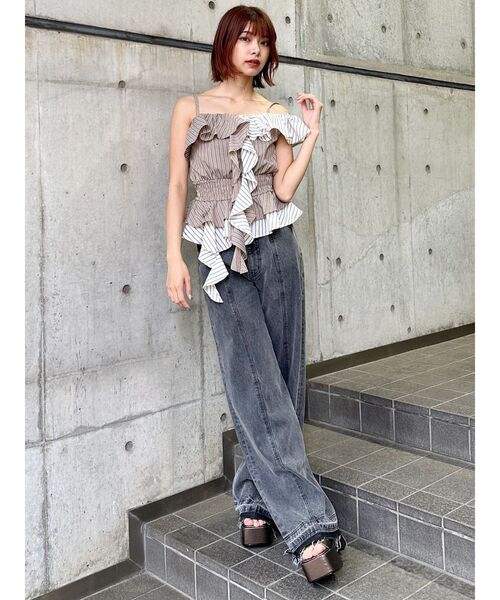 MURUA(ムルーア)の「パターンヴィンテージライクワイドデニム(デニムパンツ・レディース・その他1/ブラック・1/2)」の20枚目の写真