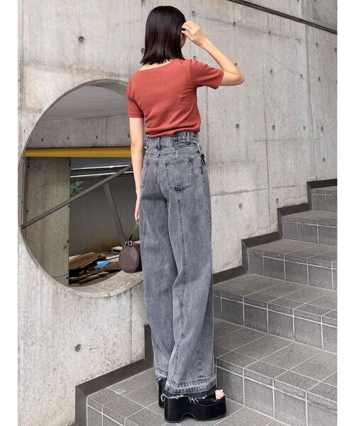 MURUA(ムルーア)の「パターンヴィンテージライクワイドデニム(デニムパンツ・レディース・その他1/ブラック・1/2)」の17枚目の写真