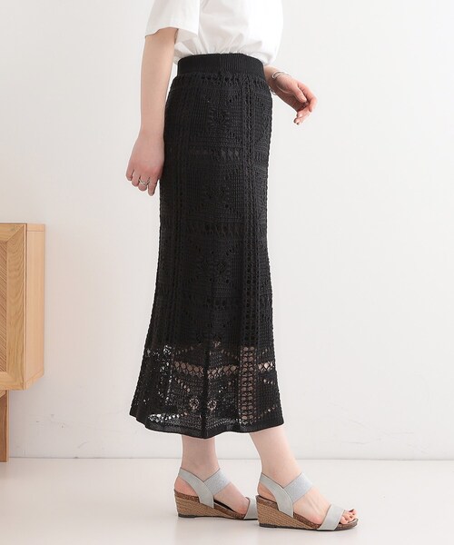 SHOO・LA・RUE(シューラルー)の「かぎ針風パッチワークが大人かわいいニットスカート(スカート・レディース・アイボリー/ベージュ/ブラック・00)」の20枚目の写真