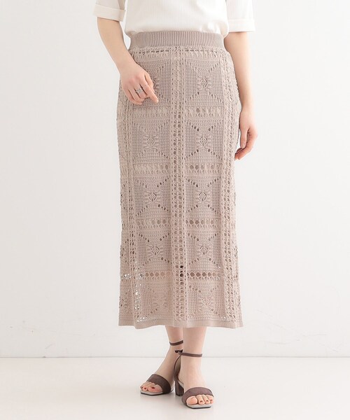 SHOO・LA・RUE(シューラルー)の「かぎ針風パッチワークが大人かわいいニットスカート(スカート・レディース・アイボリー/ベージュ/ブラック・00)」の4枚目の写真
