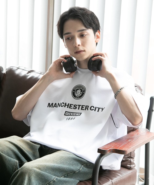 CORPUS SELECT(コーパストーキョー)の「【Manchester City/マンチェスターシティー】エンブレムロゴワッペン ラグランショートスリーブデザインTシャツ 裾ドロスト(Tシャツ/カットソー・メンズ・チャコールグレー/ブラック/ネイビー/ホワイト・M/L)」の11枚目の写真