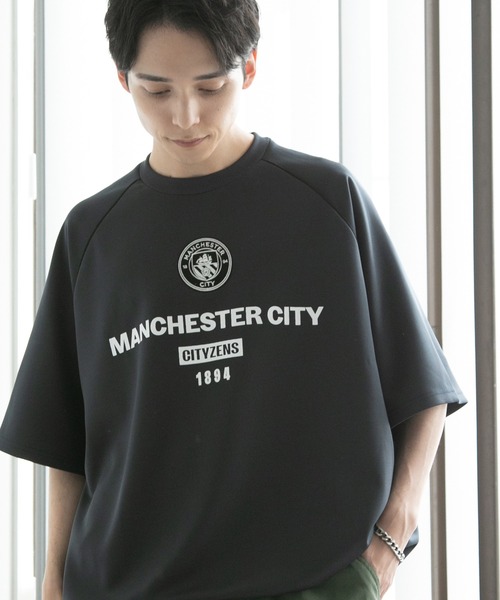 CORPUS SELECT(コーパストーキョー)の「【Manchester City/マンチェスターシティー】エンブレムロゴワッペン ラグランショートスリーブデザインTシャツ 裾ドロスト(Tシャツ/カットソー・メンズ・チャコールグレー/ブラック/ネイビー/ホワイト・M/L)」の21枚目の写真